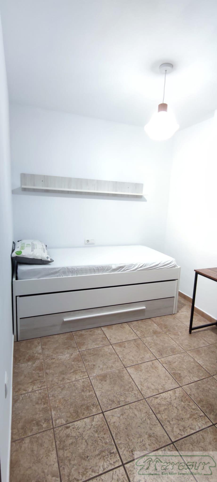 For sale of flat in San Fernando