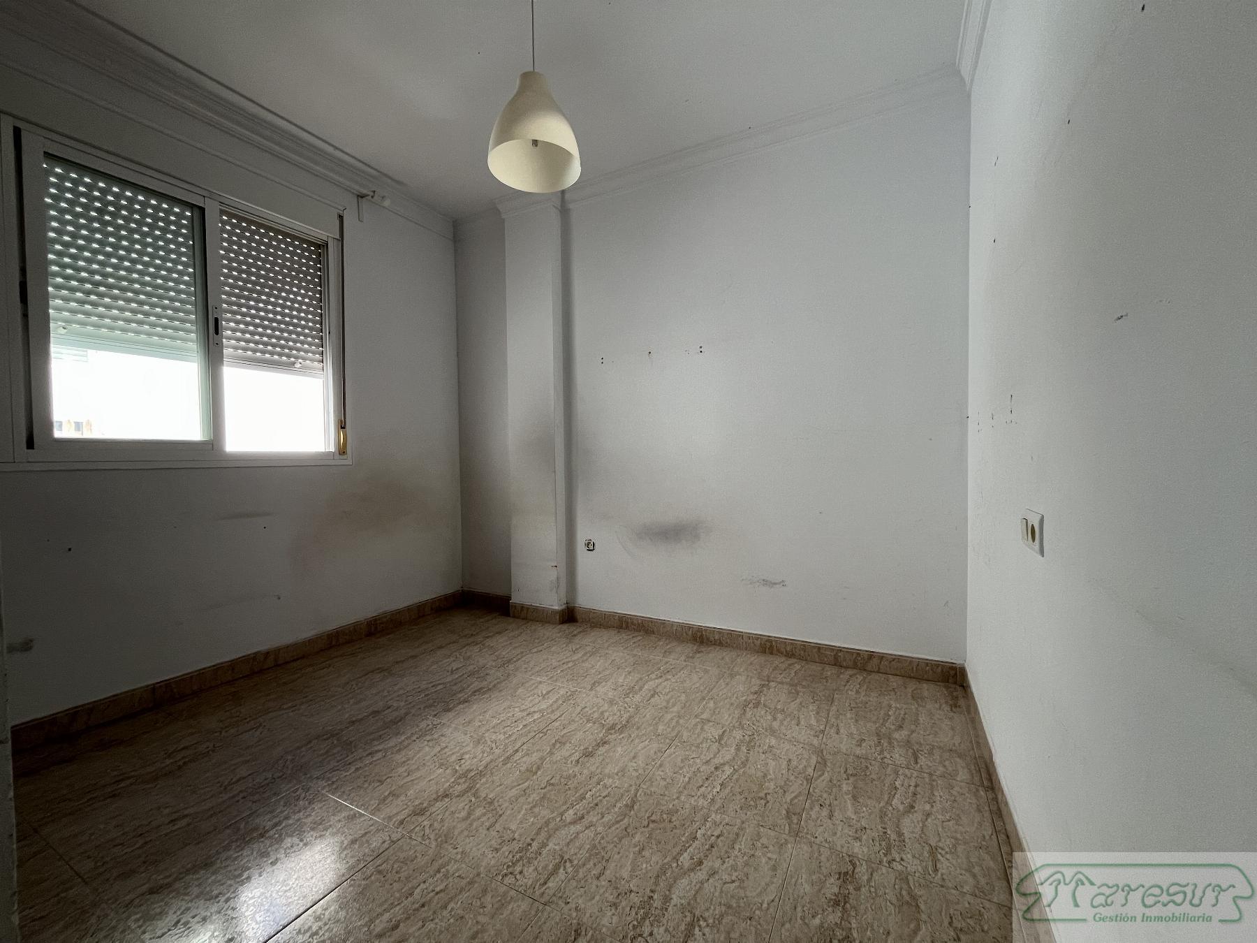 For sale of flat in San Fernando