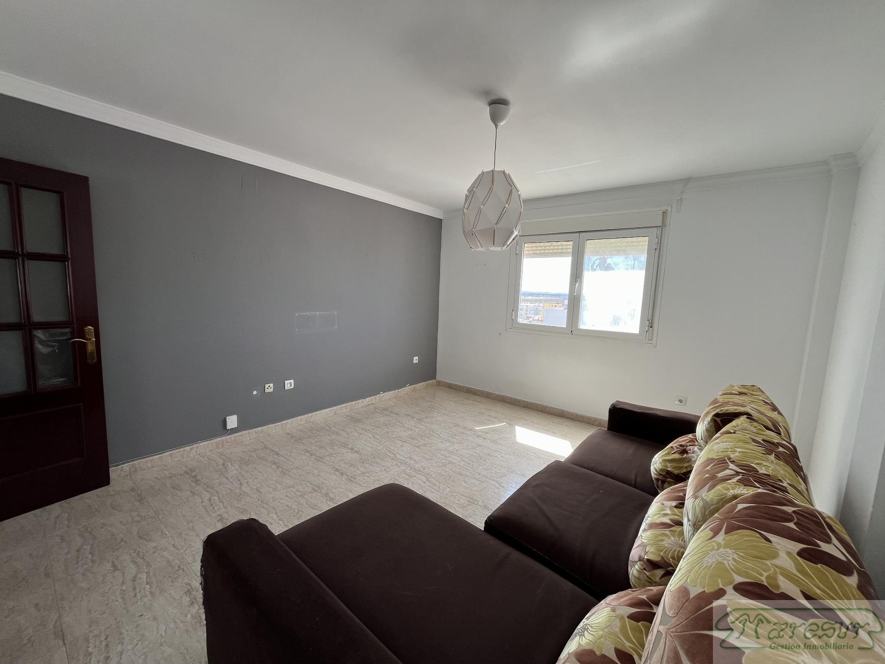 For sale of flat in San Fernando