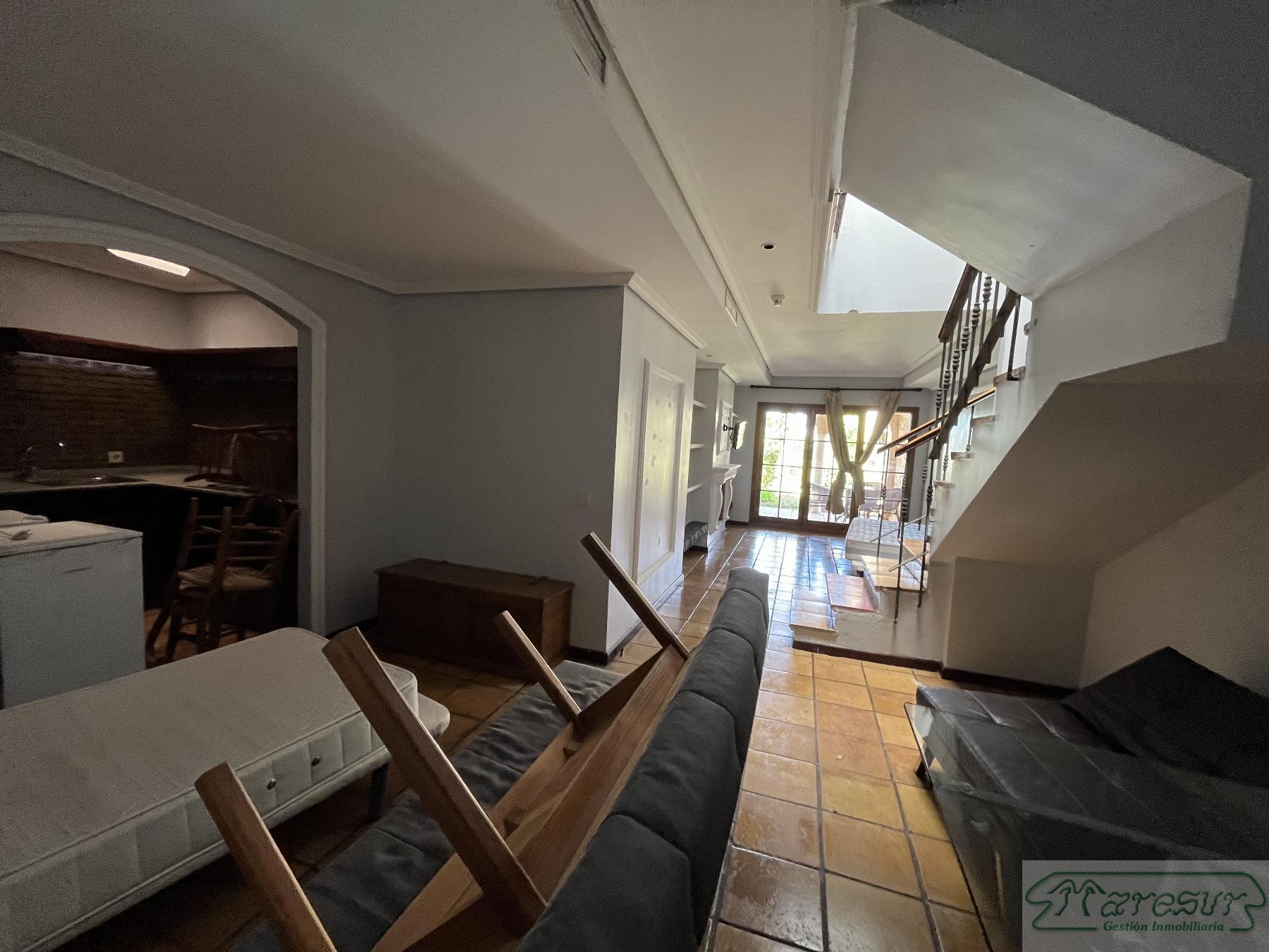 For sale of bungalow in San Fernando