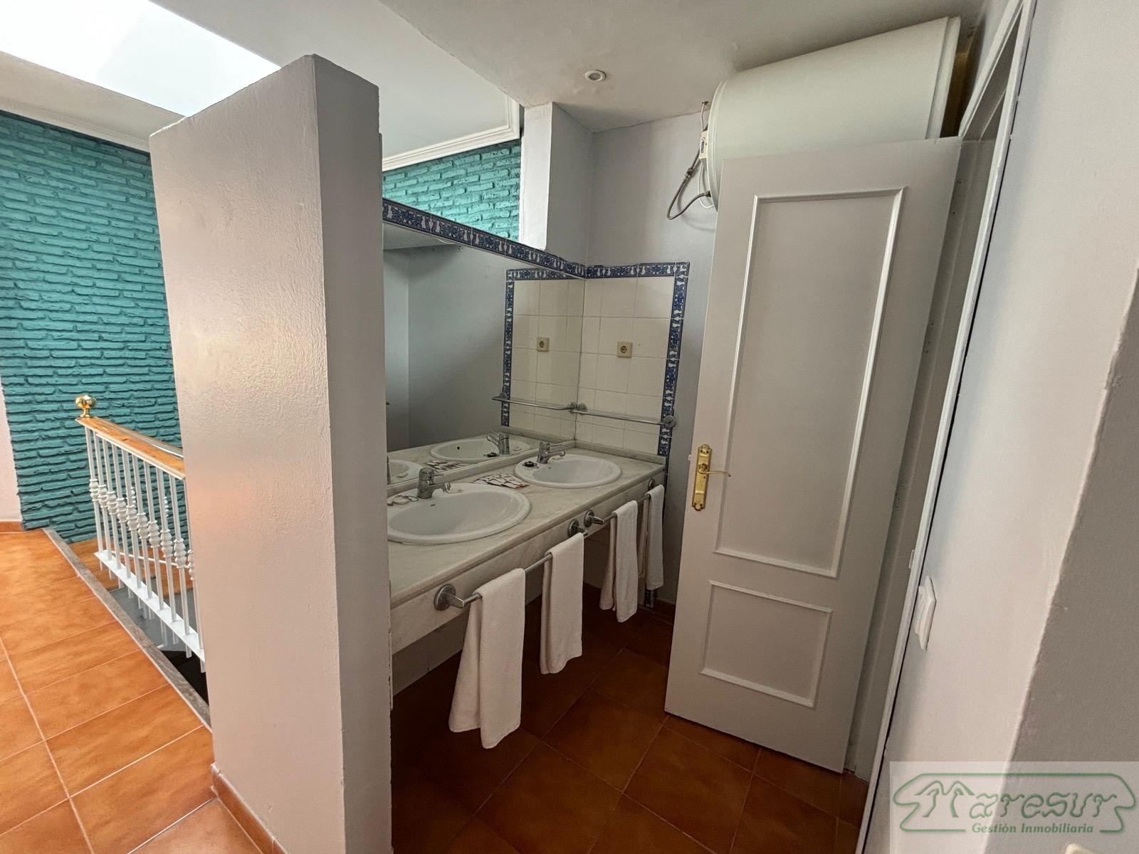 For sale of bungalow in San Fernando