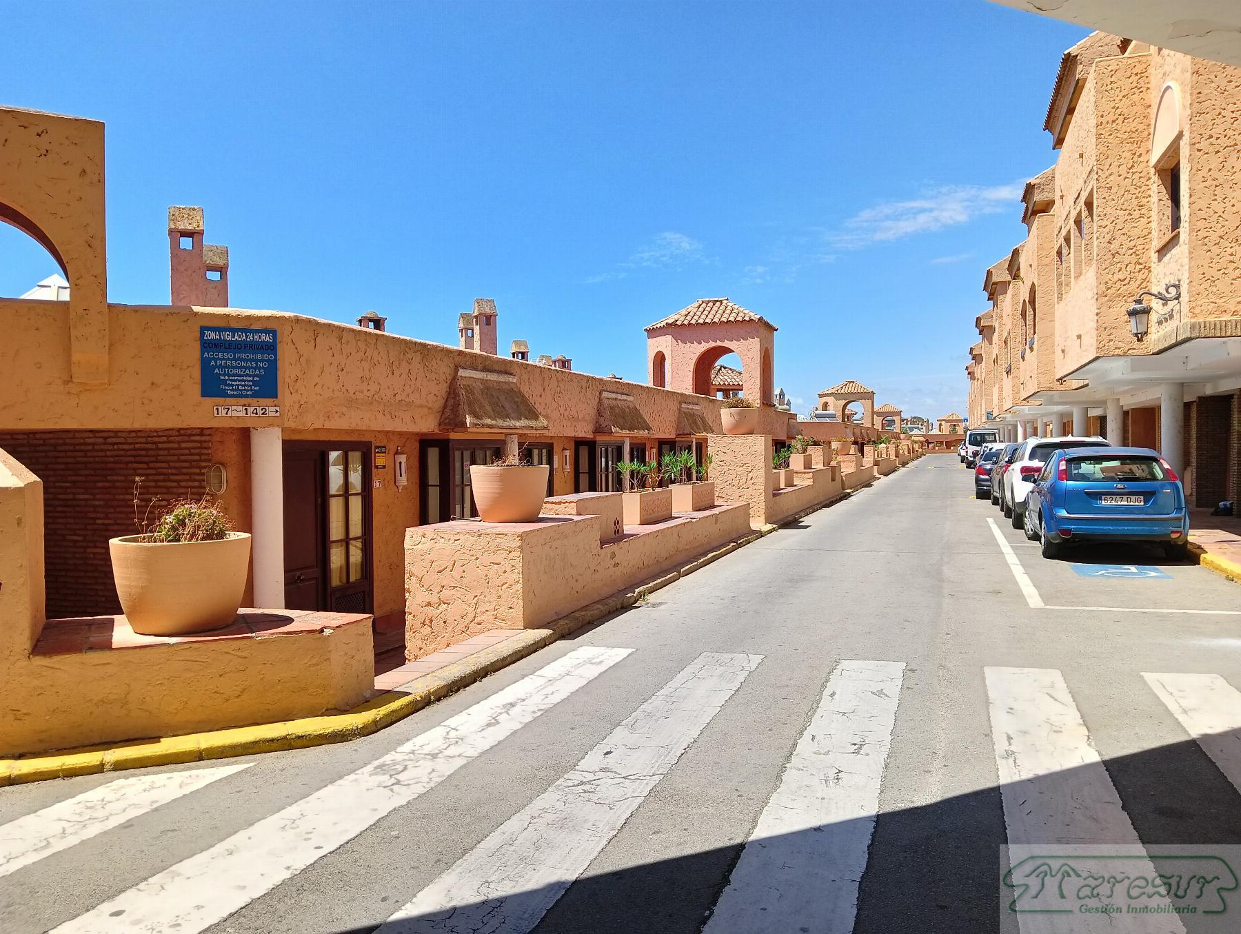 For sale of bungalow in San Fernando