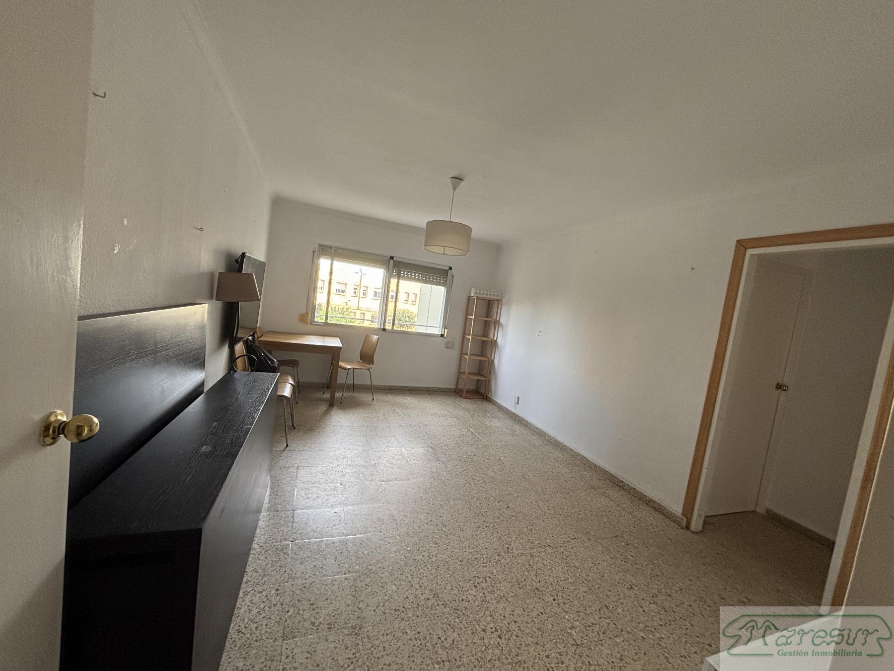 For sale of flat in San Fernando