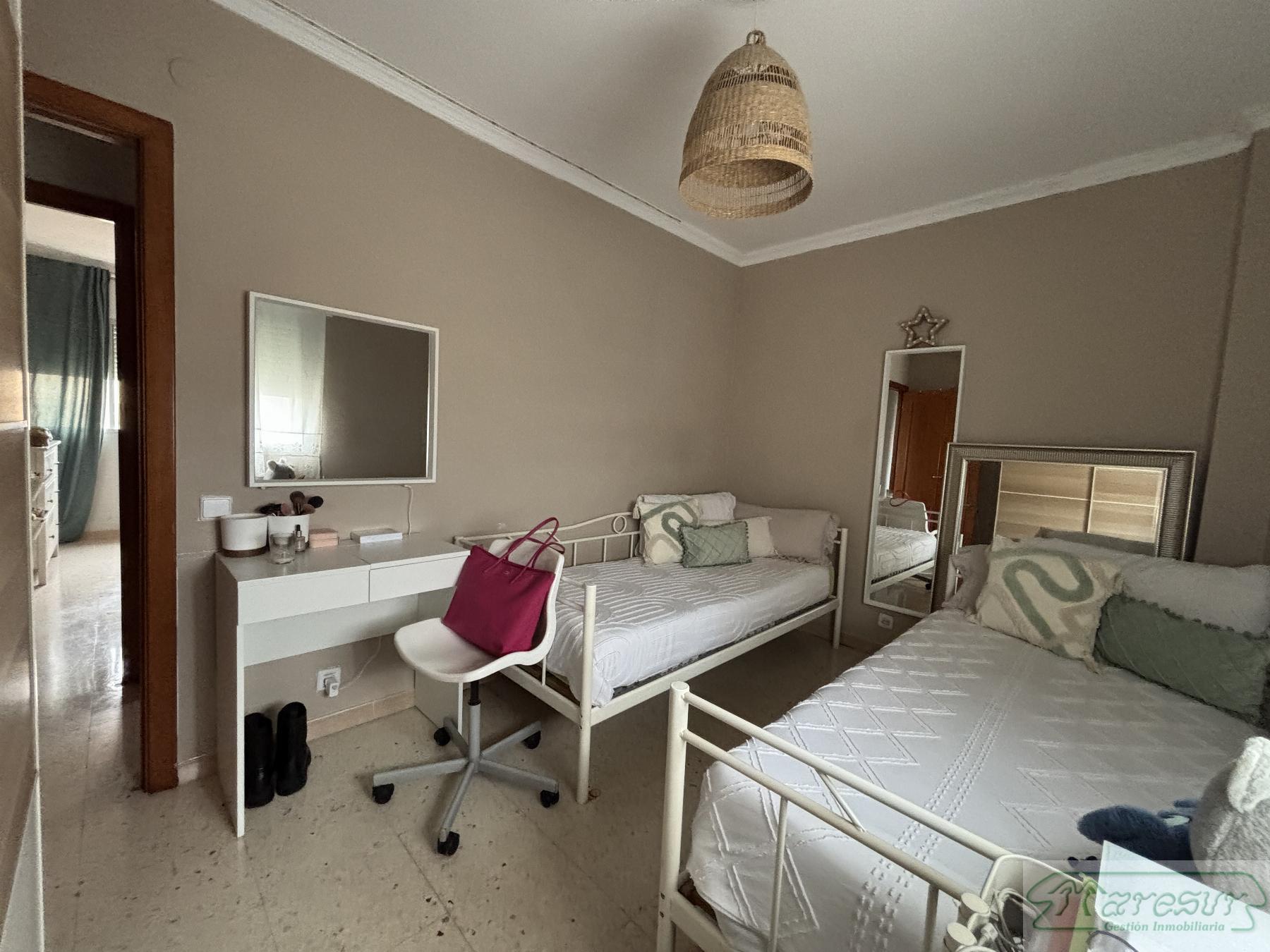 For sale of flat in San Fernando