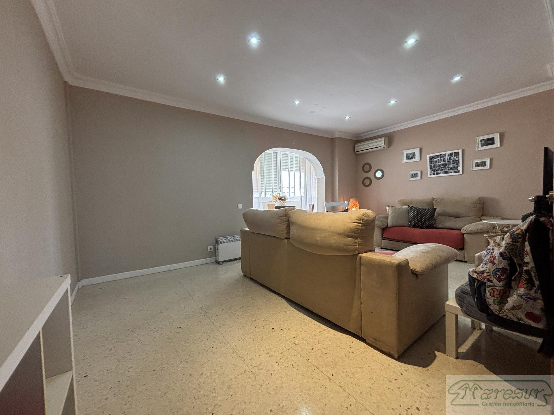 For sale of flat in San Fernando