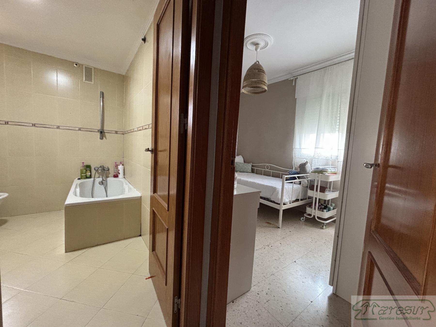For sale of flat in San Fernando