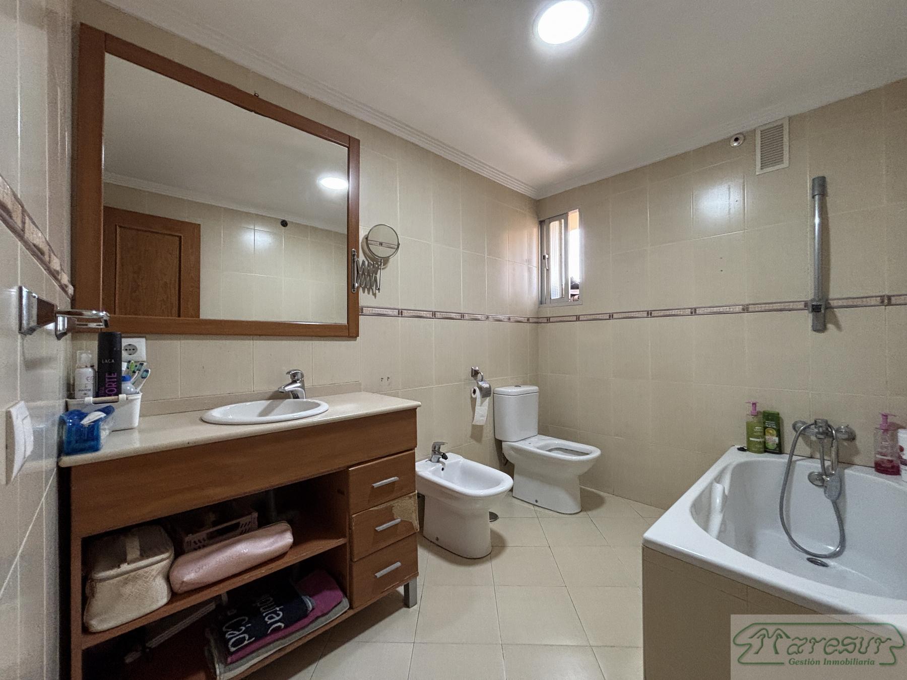 For sale of flat in San Fernando