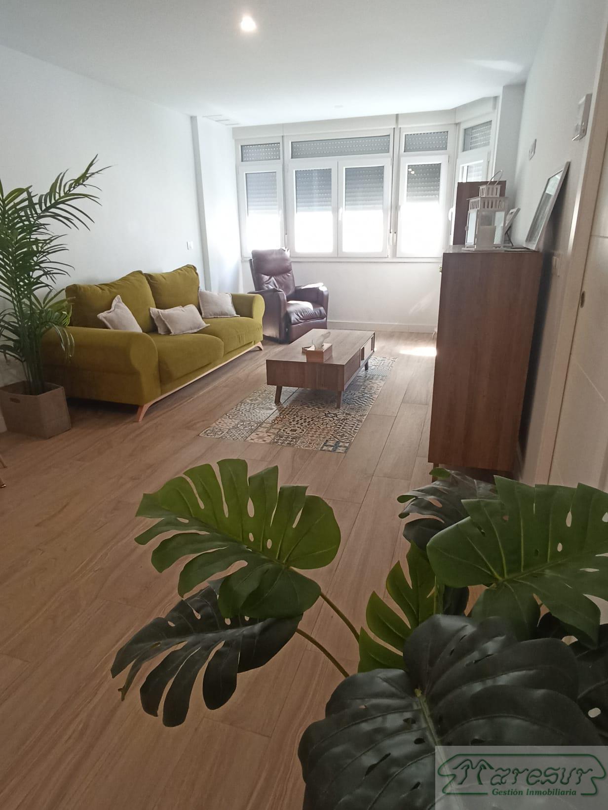 For sale of flat in San Fernando