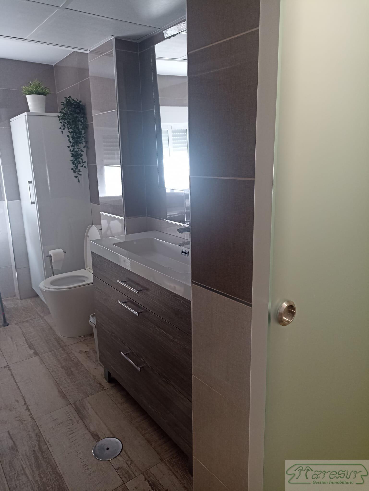 For sale of flat in San Fernando