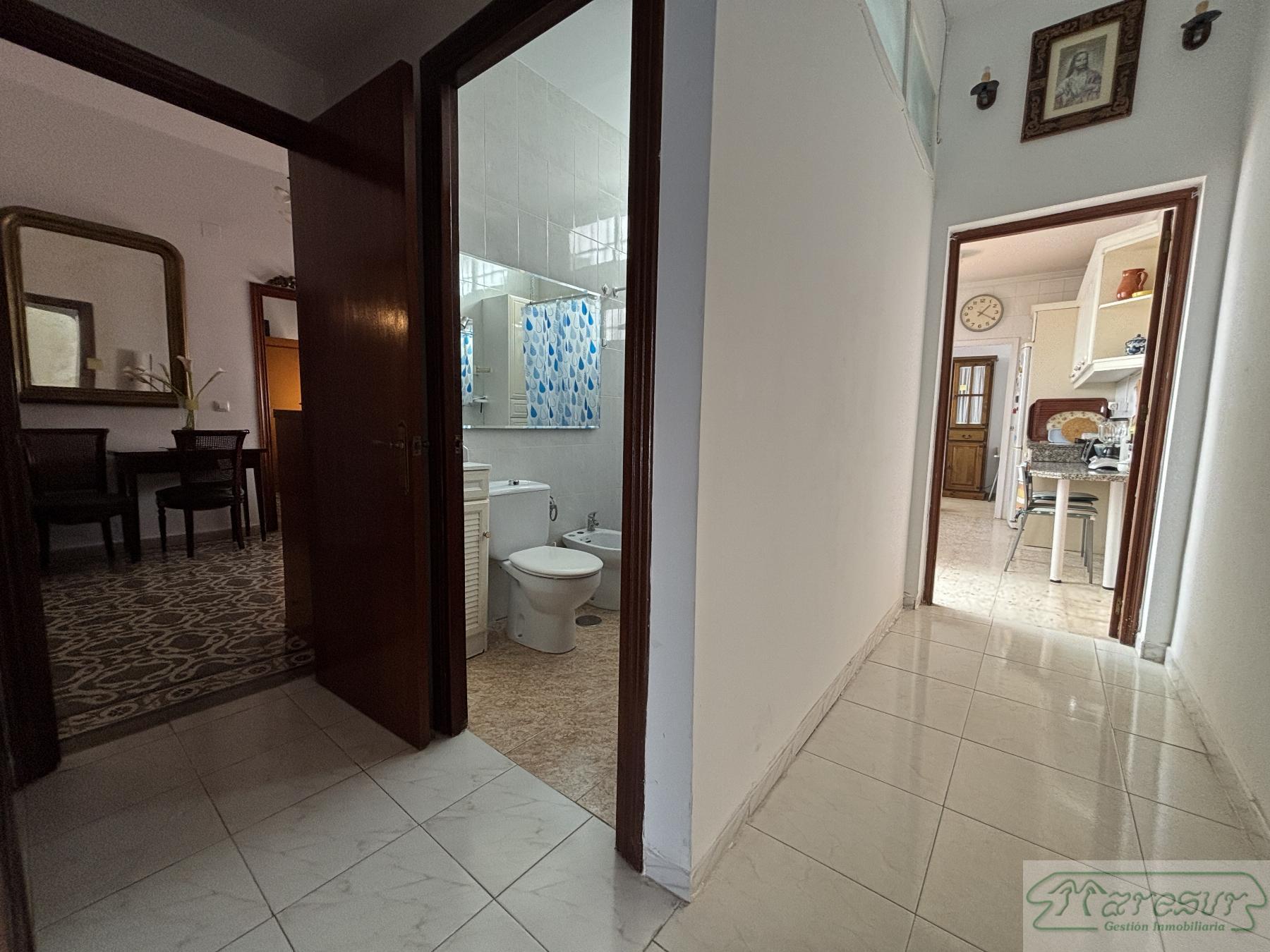 For sale of house in San Fernando