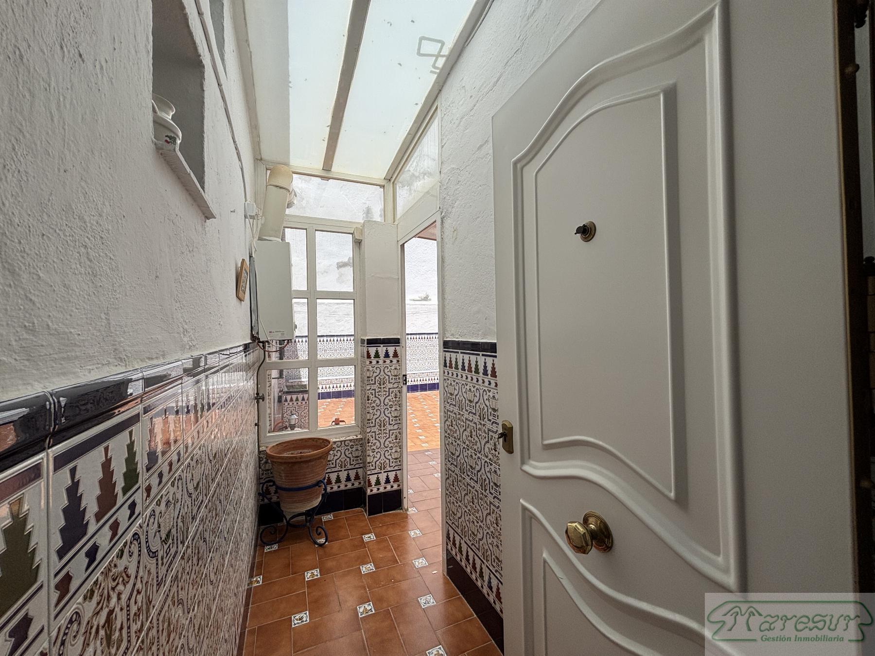 For sale of house in San Fernando