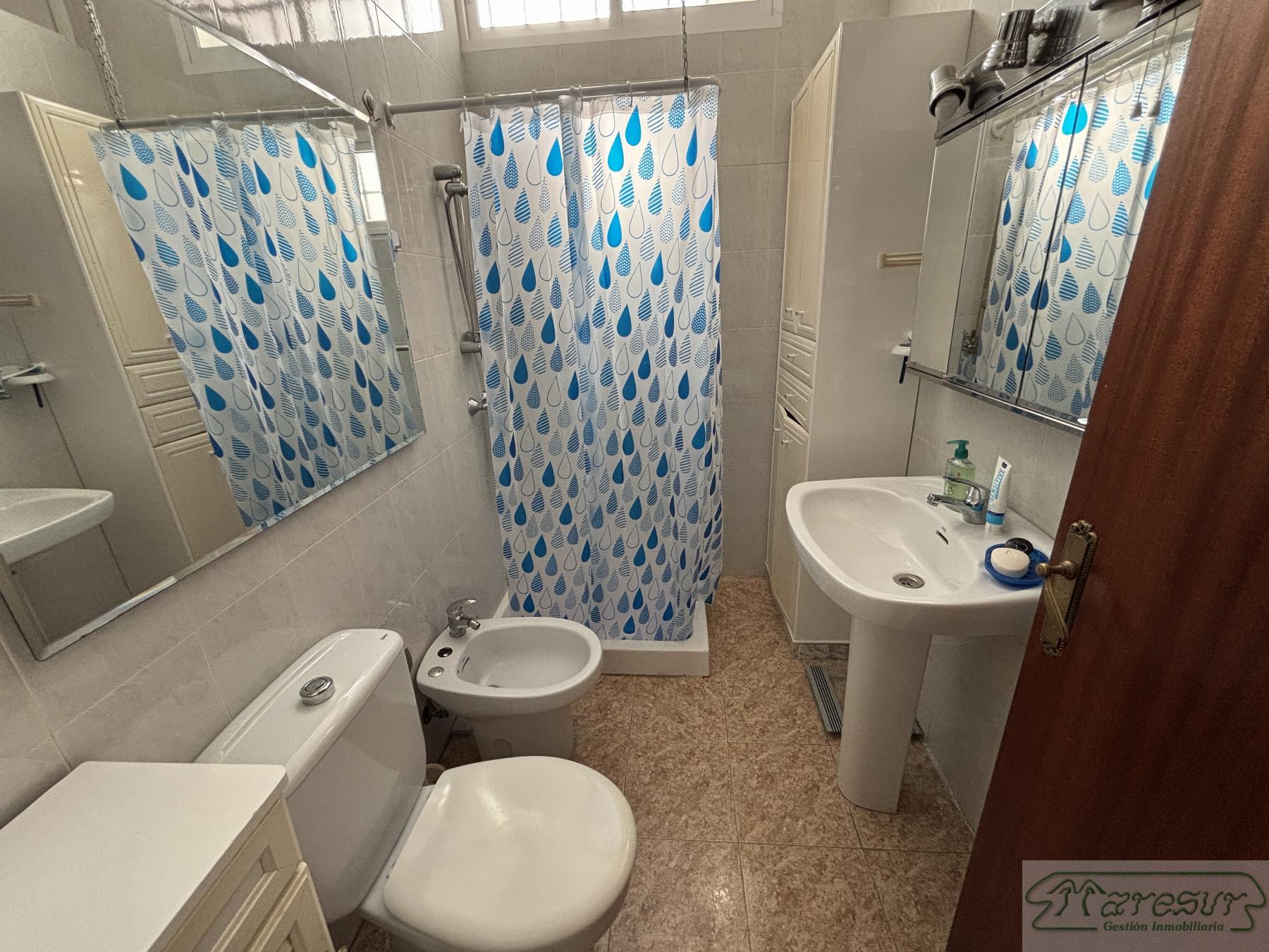For sale of house in San Fernando