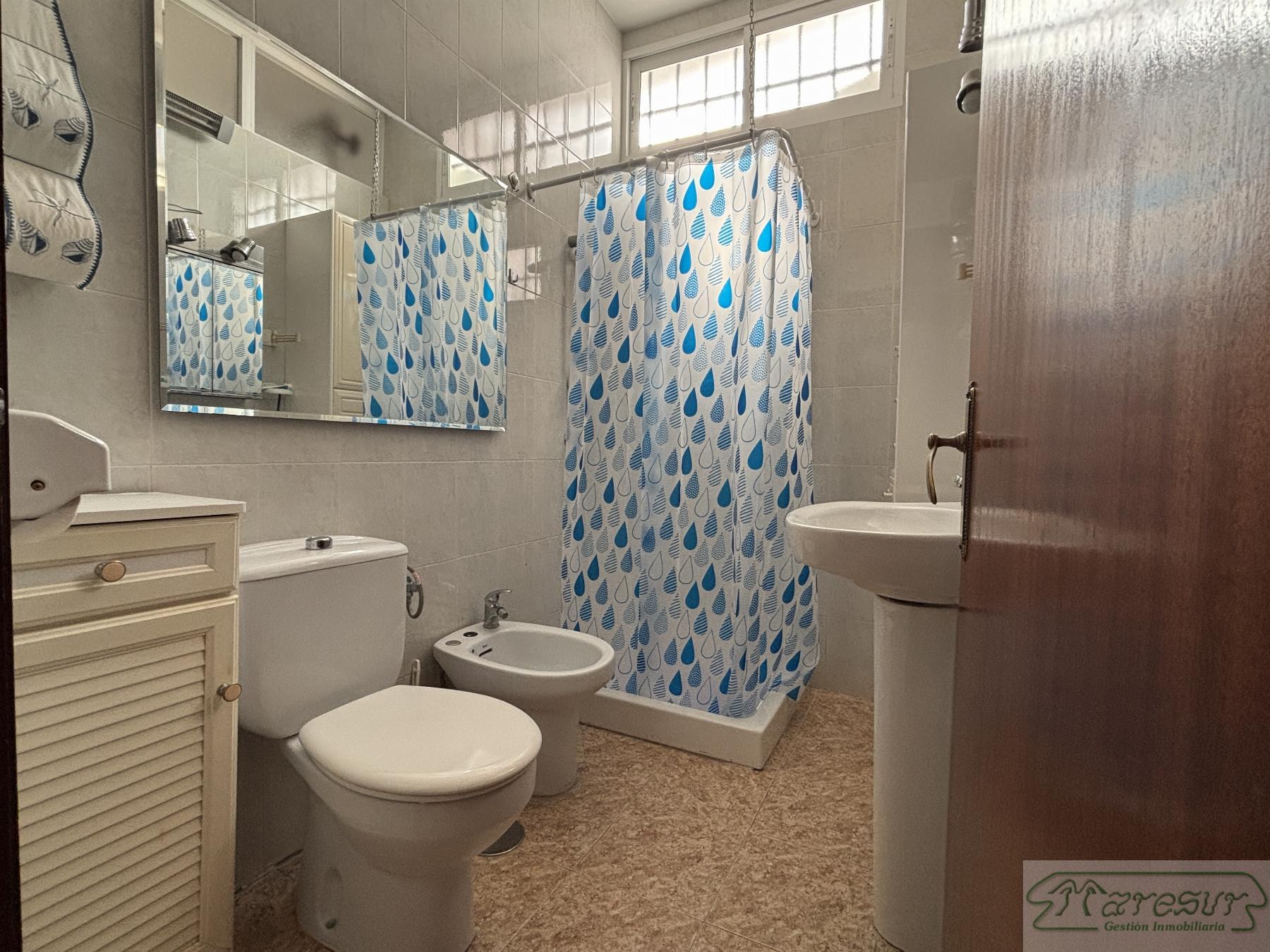 For sale of house in San Fernando
