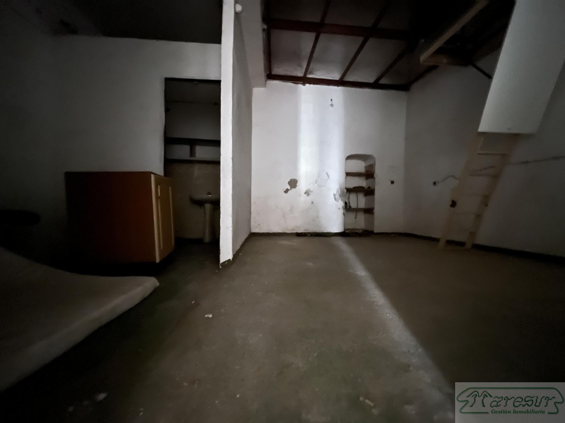 For rent of commercial in San Fernando
