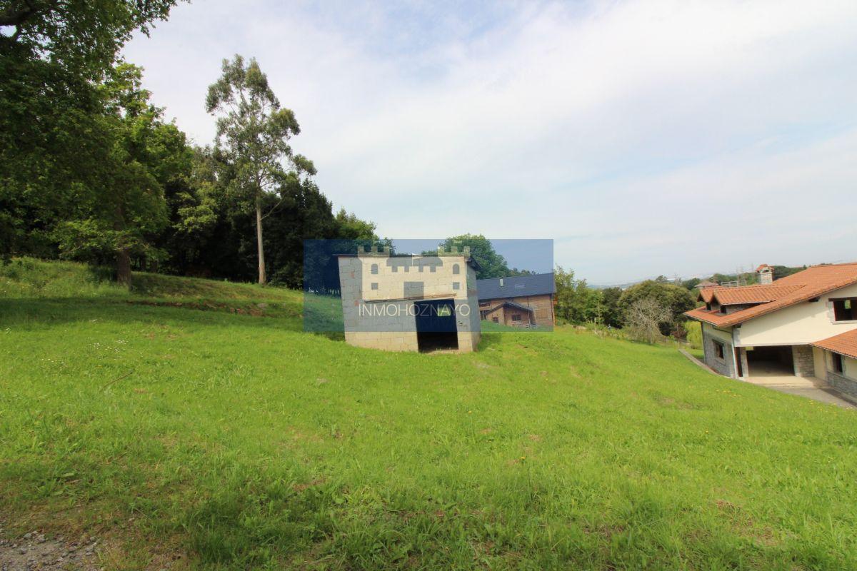 For sale of land in Entrambasaguas