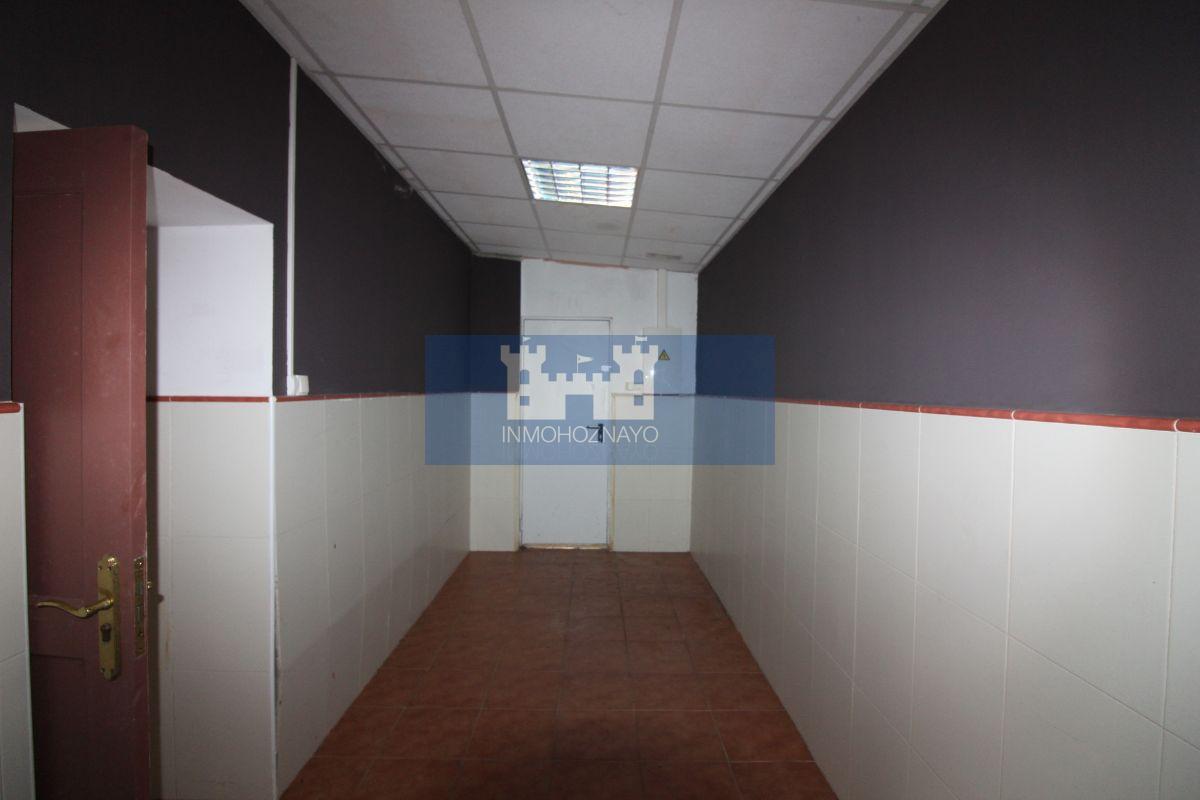 For sale of commercial in Cacicedo