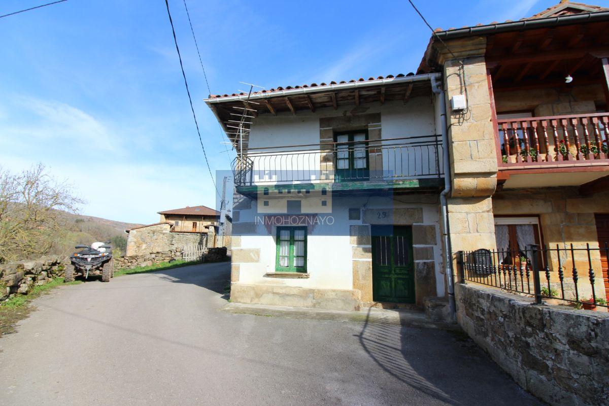 For sale of house in Luena