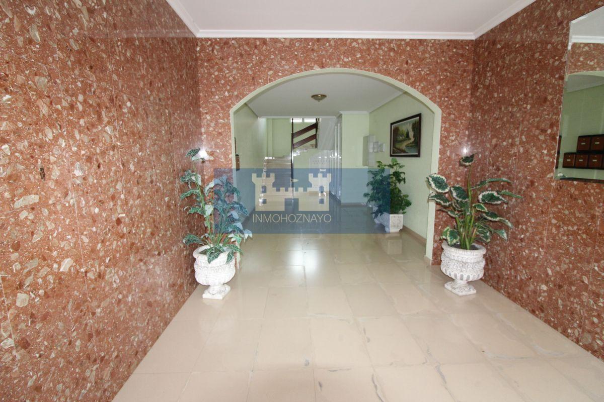 For sale of penthouse in Meruelo