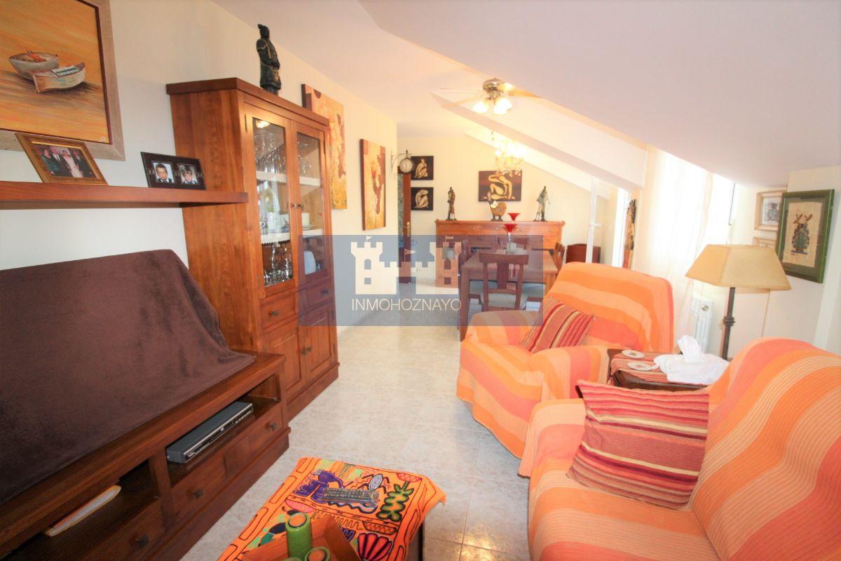 For sale of penthouse in Meruelo