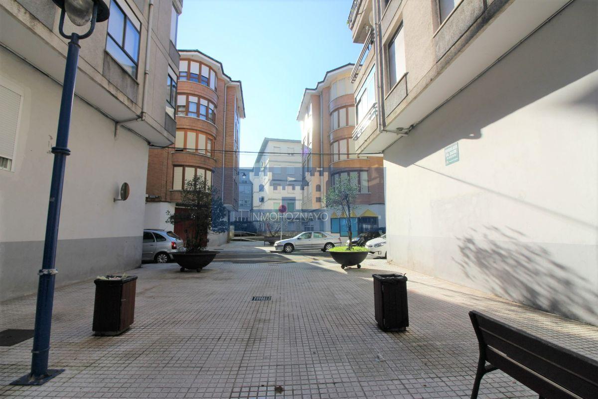 For sale of flat in Santoña