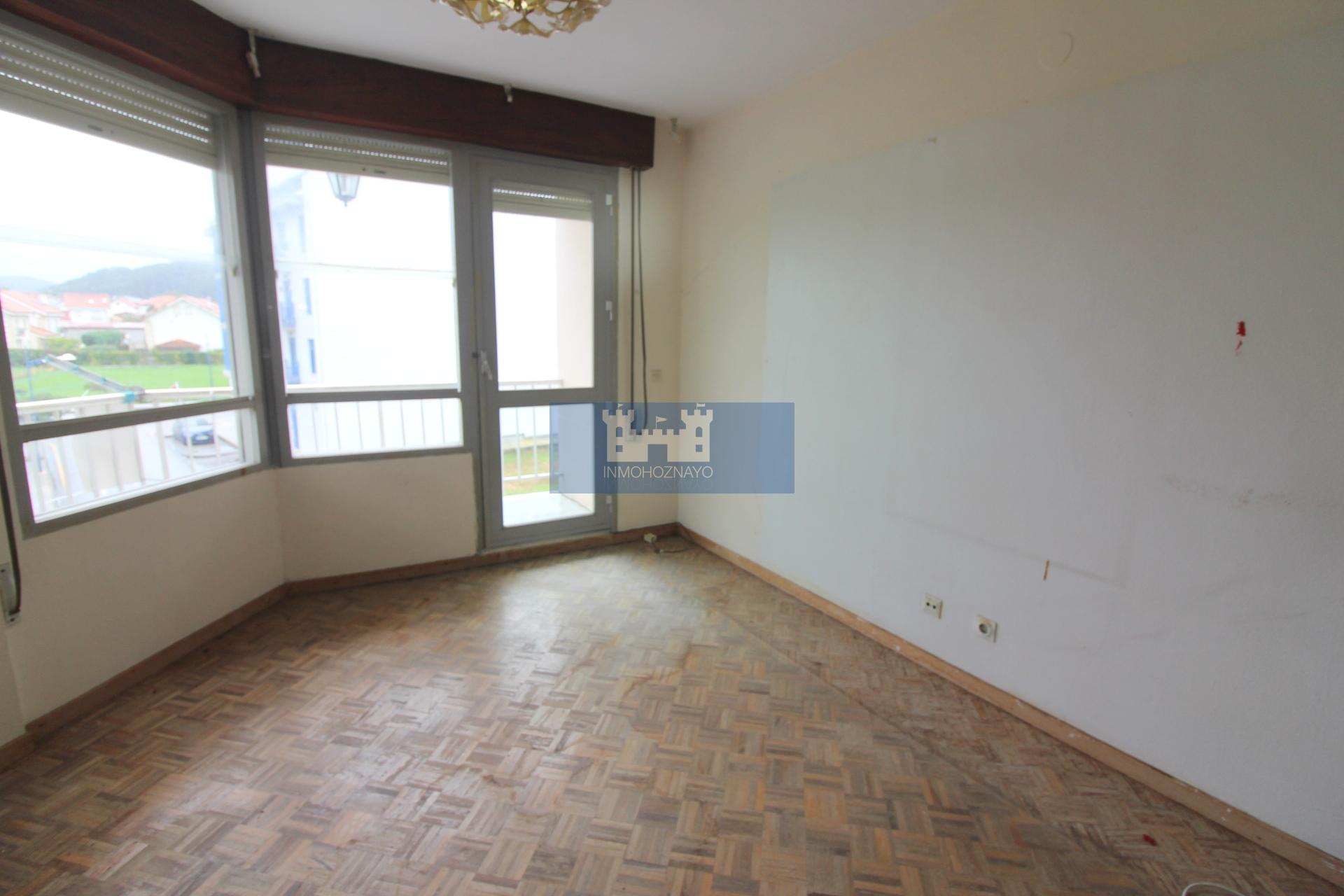 For sale of flat in Argoños