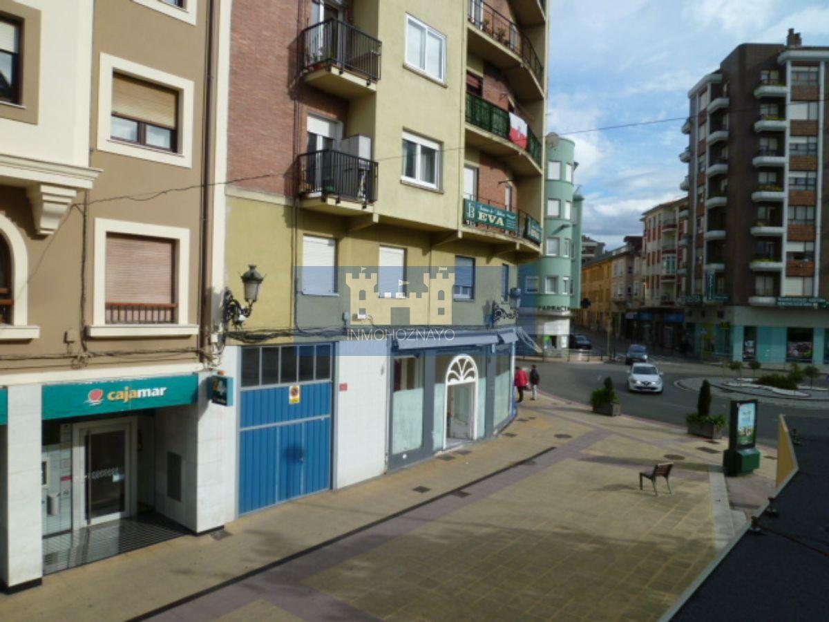 Venta de local comercial en Torrelavega