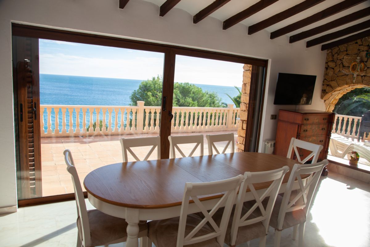 For sale of chalet in El Campello