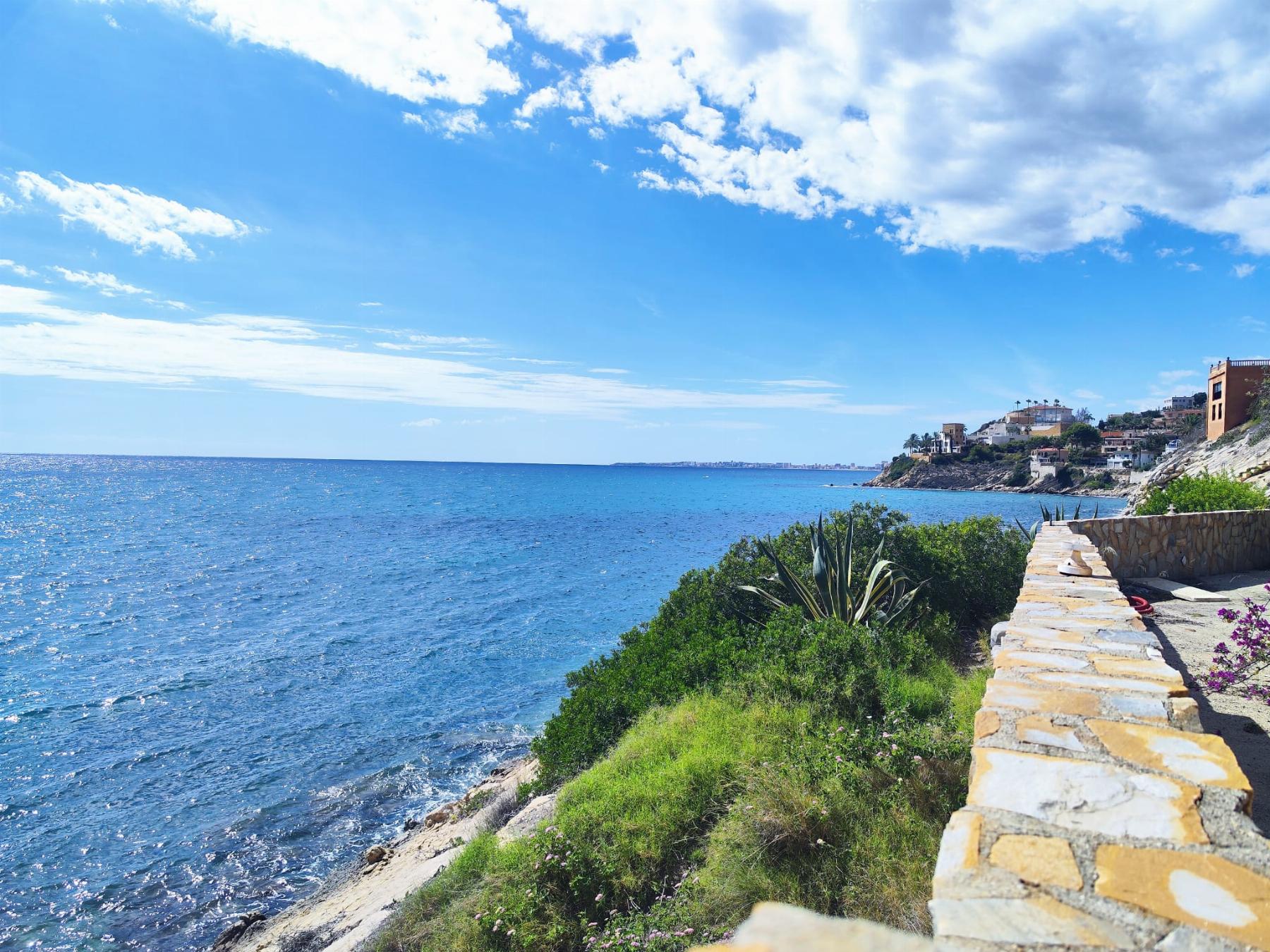 For sale of chalet in El Campello