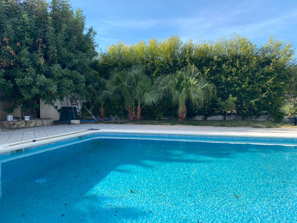 For sale of chalet in El Campello
