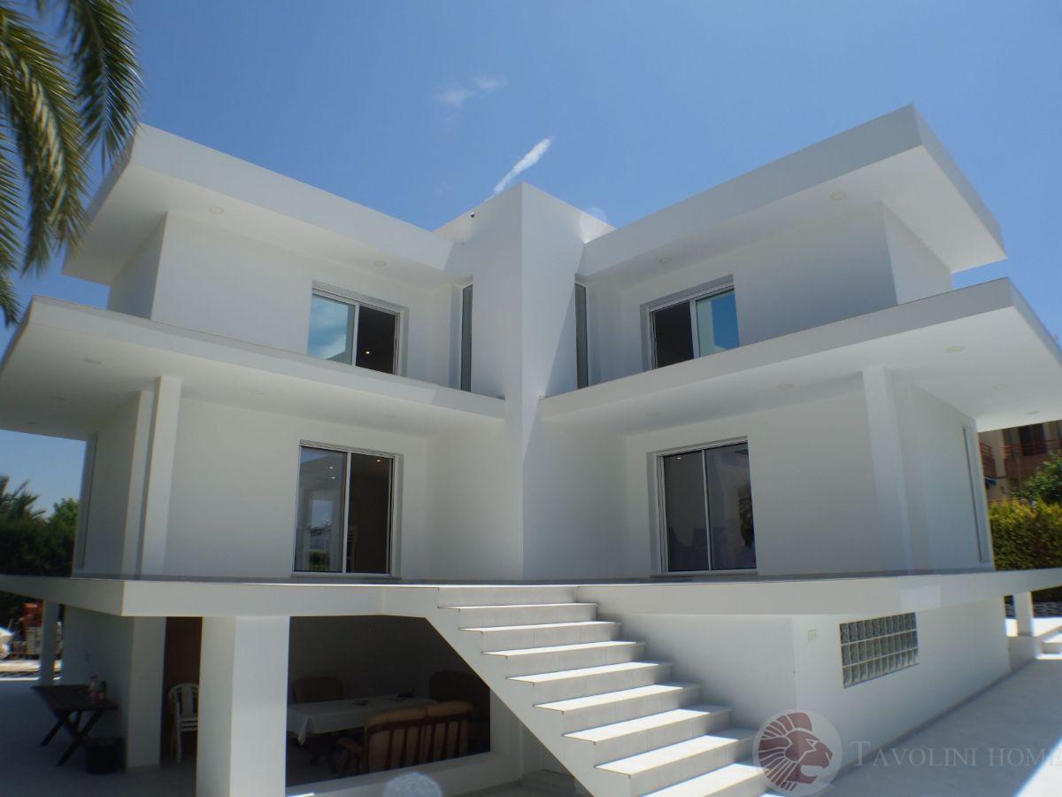 Verkoop van kleine villa in Benidorm
