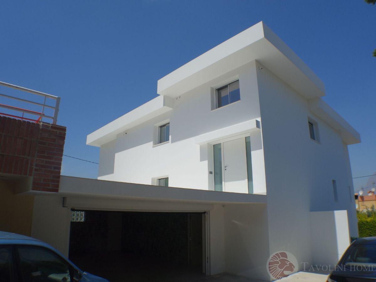 Verkoop van kleine villa in Benidorm