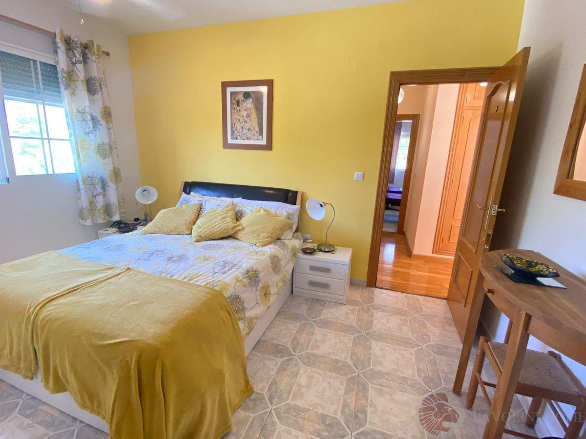 Zu verkaufen von chalet in
 Busot