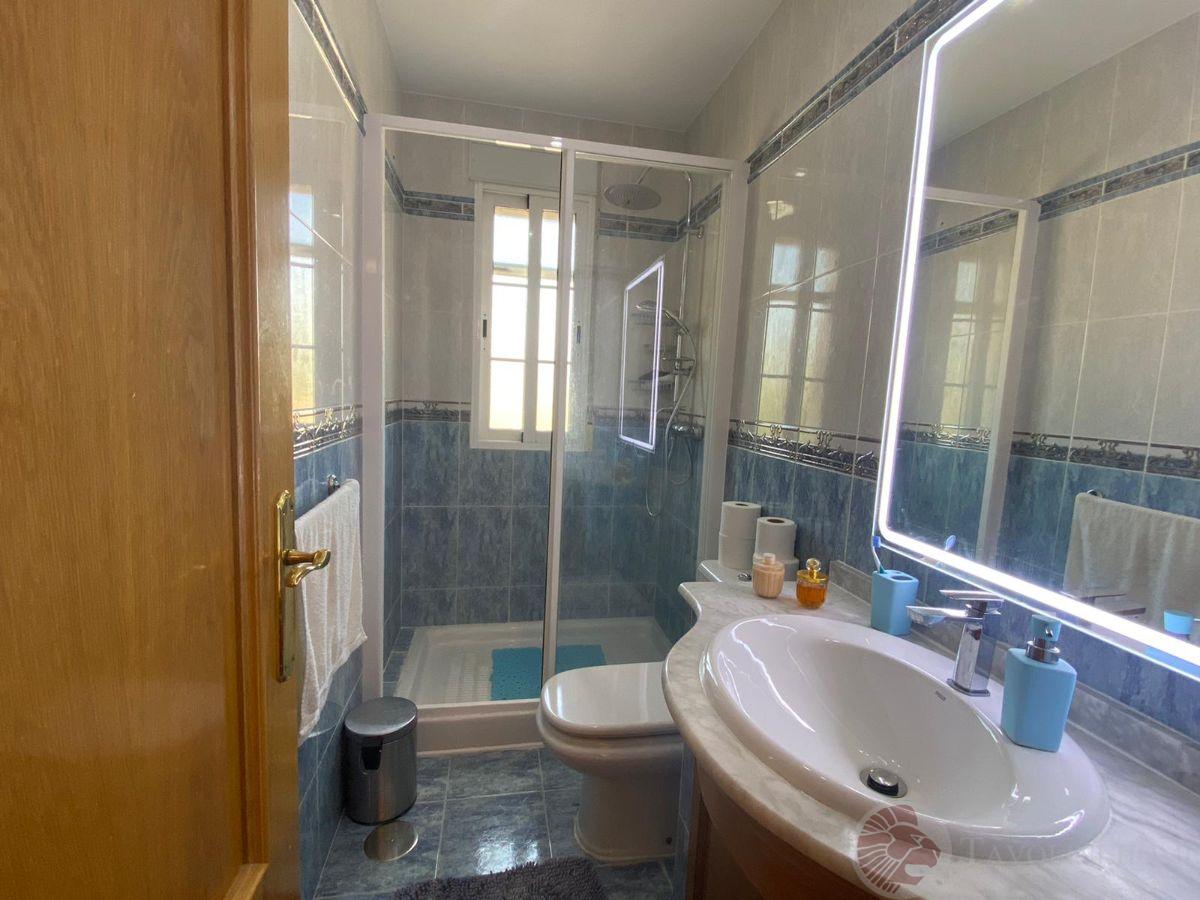 Zu verkaufen von chalet in
 Busot