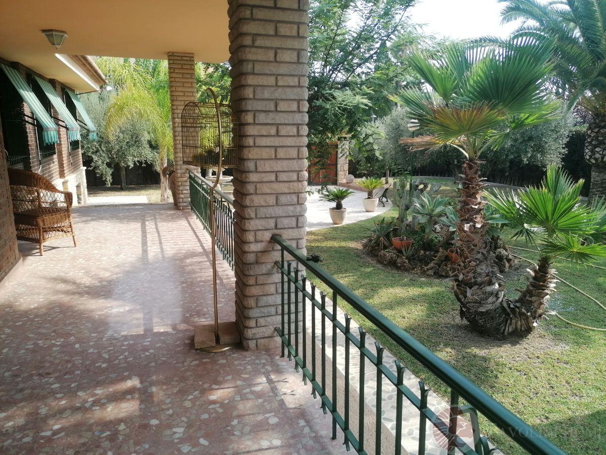 For sale of chalet in El Campello