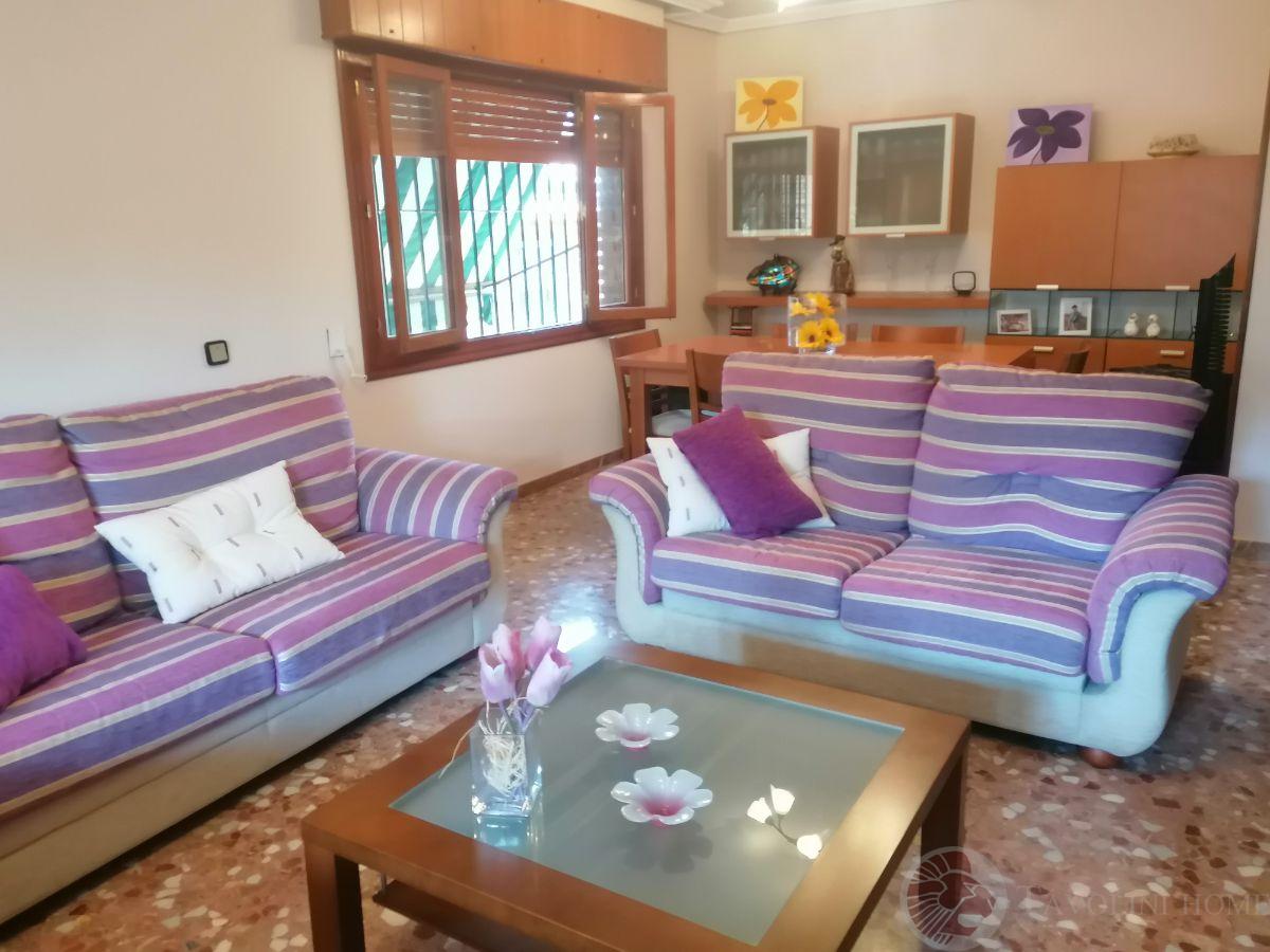 For sale of chalet in El Campello