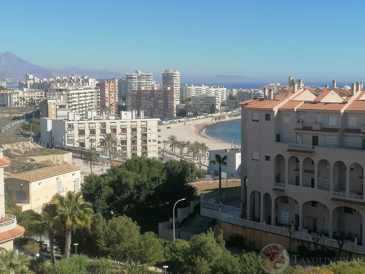 For sale of penthouse in El Campello