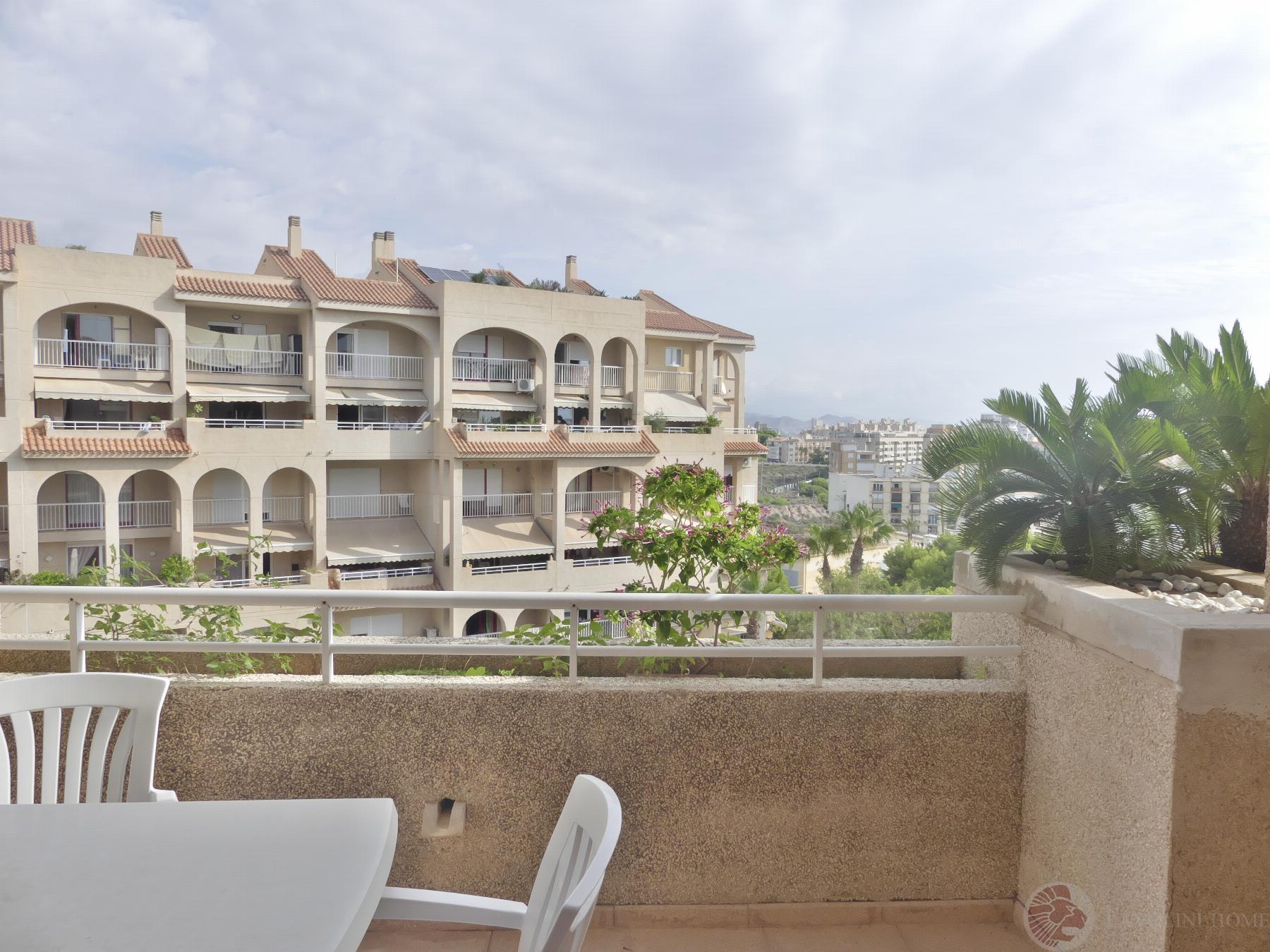 For sale of penthouse in El Campello