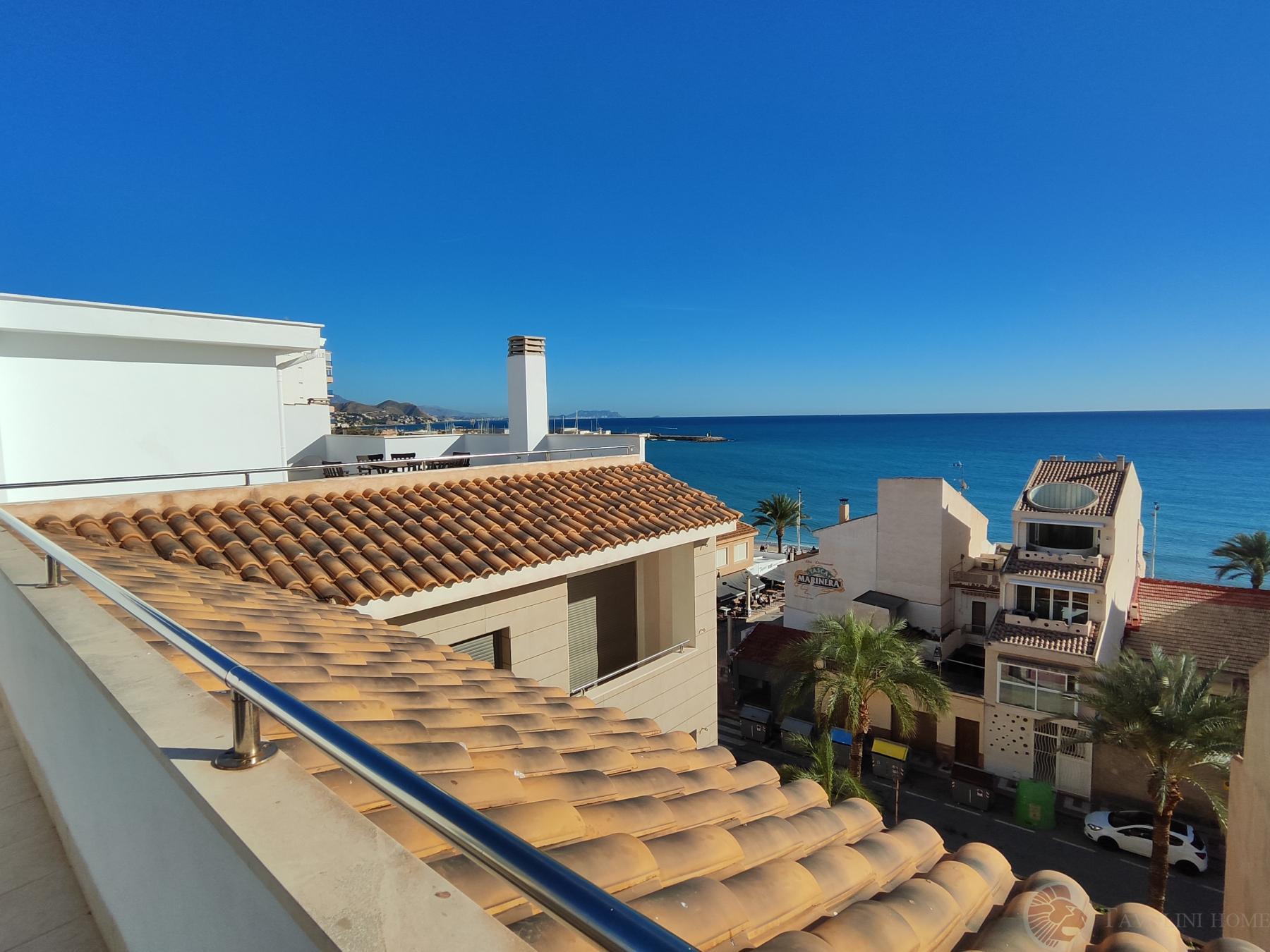 For sale of penthouse in El Campello