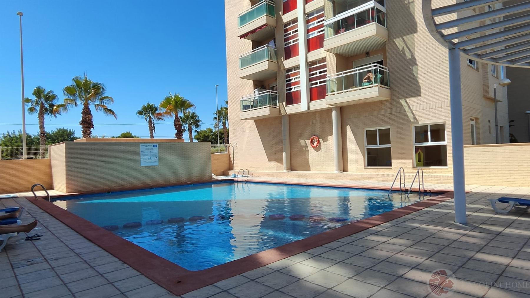 For sale of penthouse in El Campello