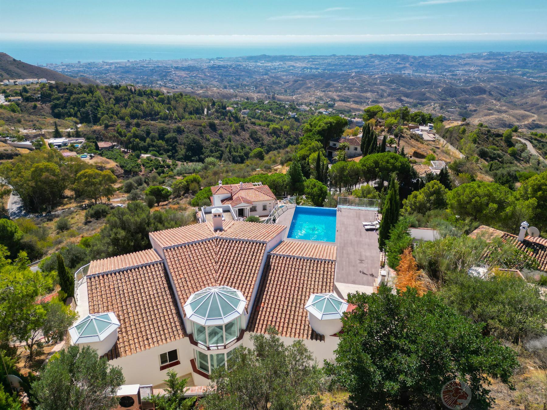 Zu verkaufen von chalet in
 Mijas