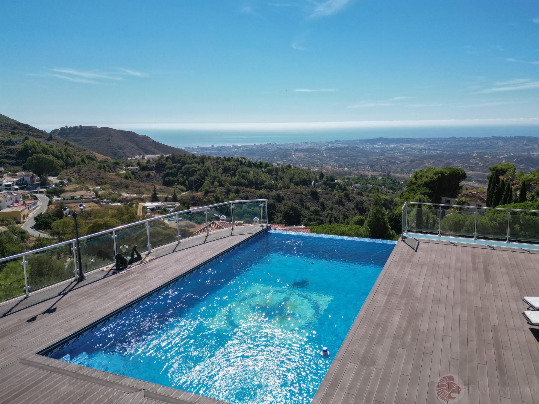 Zu verkaufen von chalet in
 Mijas