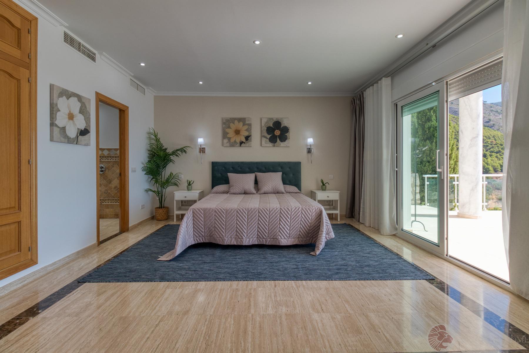 Zu verkaufen von chalet in
 Mijas
