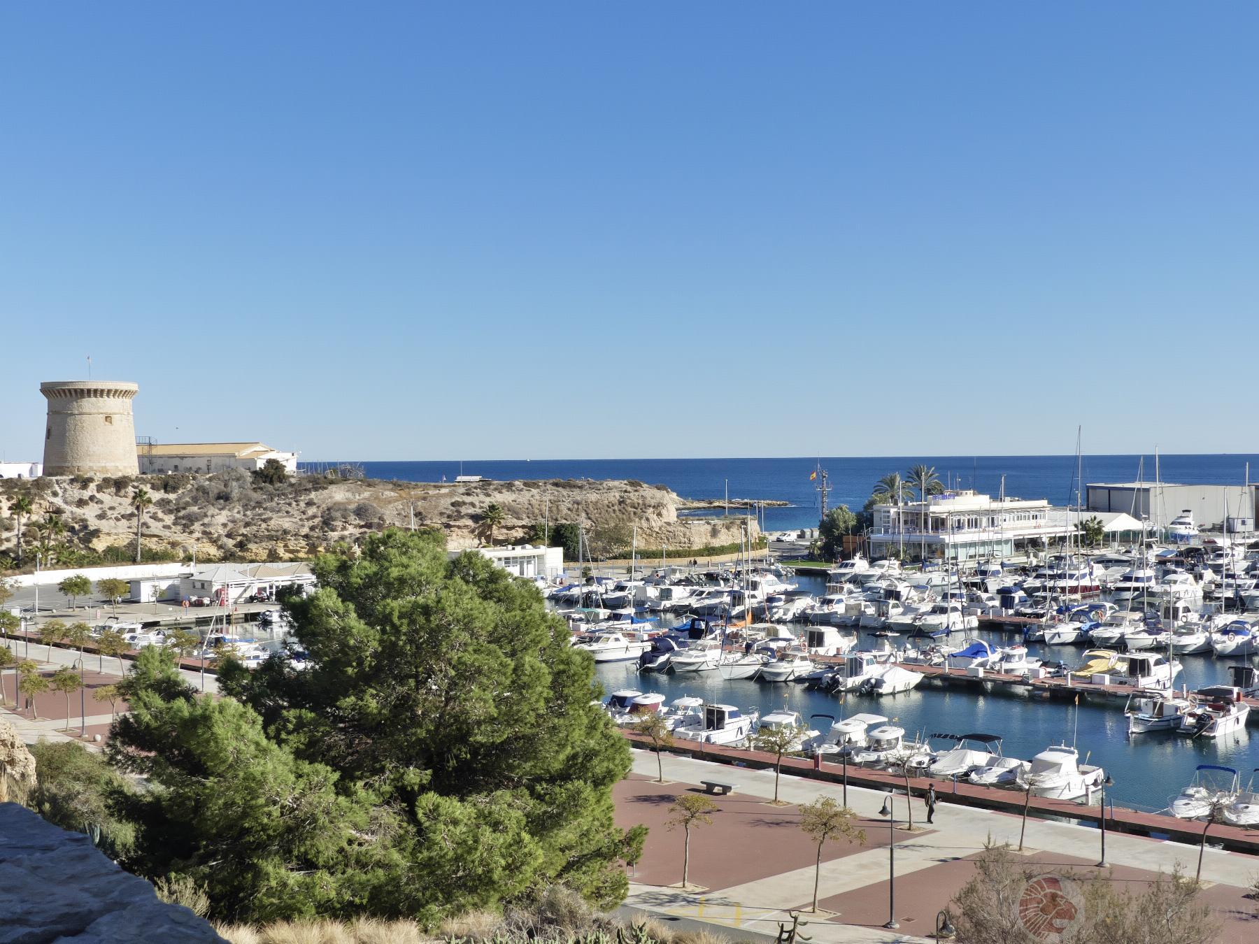 Zu verkaufen von penthouse in
 El Campello