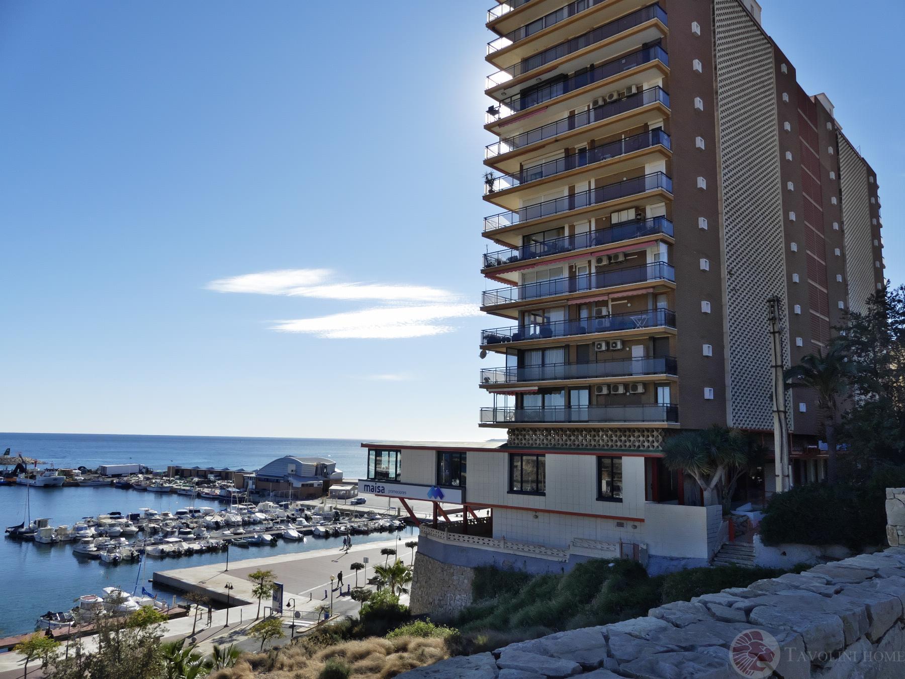 For sale of penthouse in El Campello