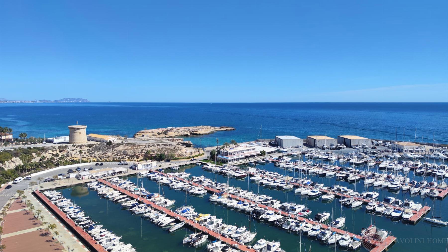 For sale of penthouse in El Campello