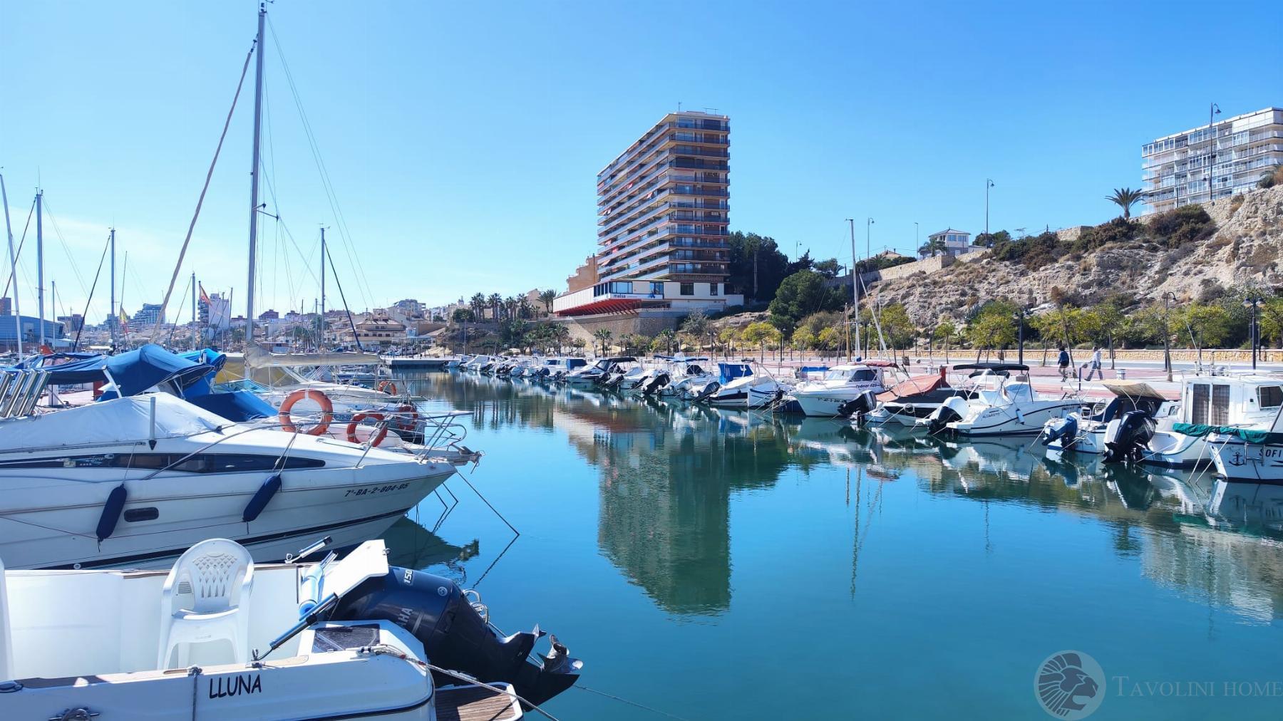 For sale of penthouse in El Campello