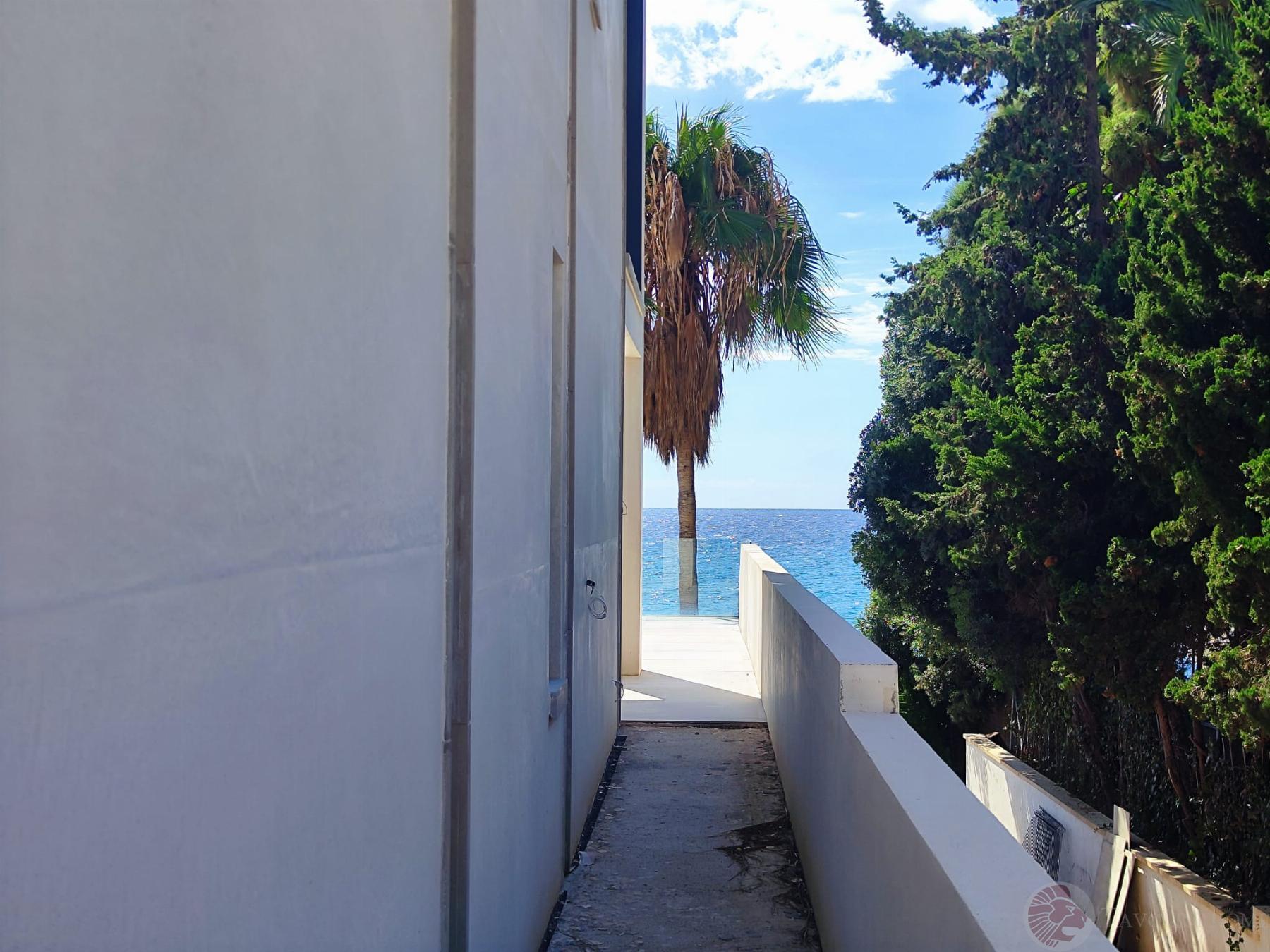 Zu verkaufen von chalet in
 El Campello