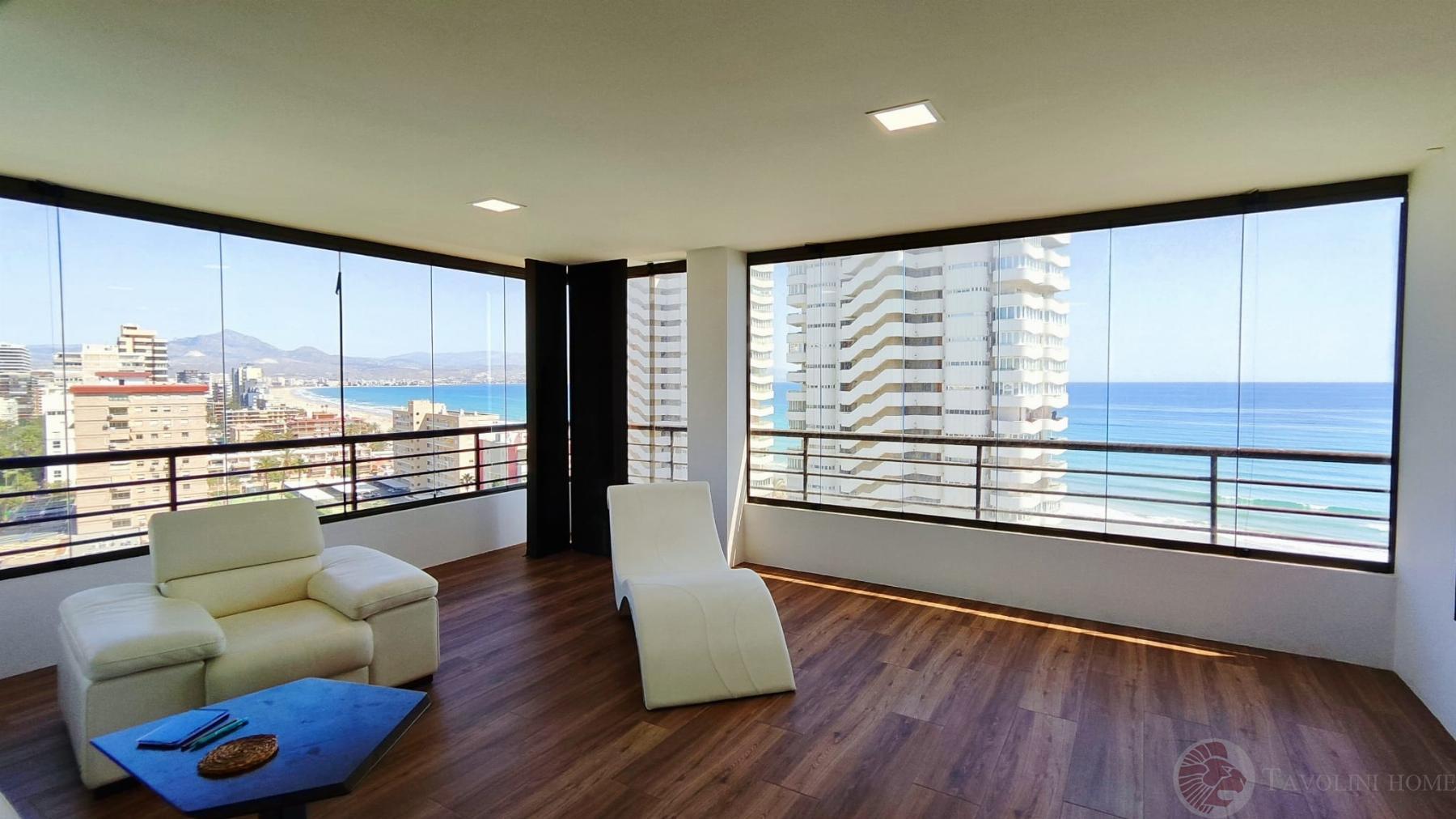 Zu verkaufen von penthouse in
 Alicante