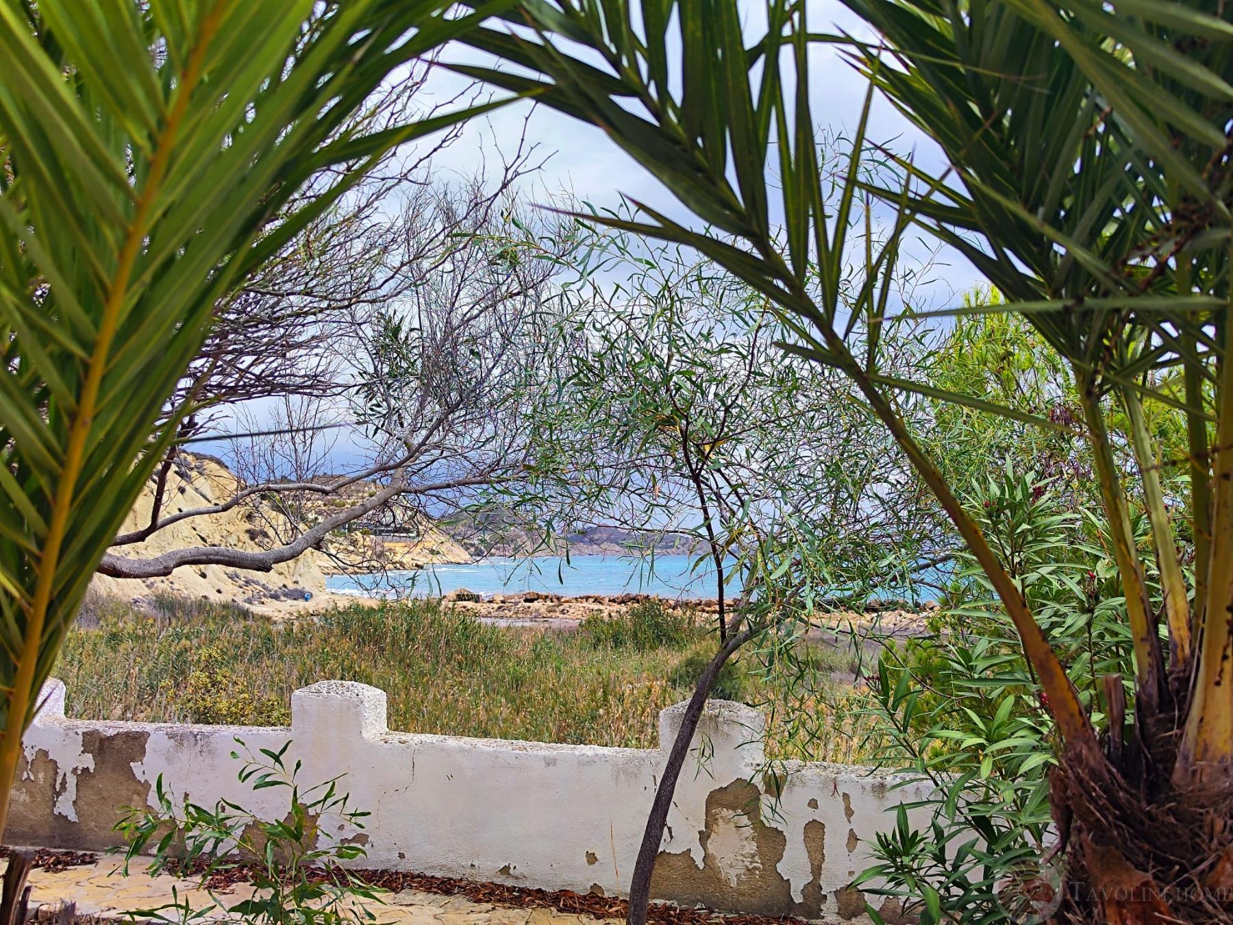 Zu verkaufen von chalet in
 El Campello