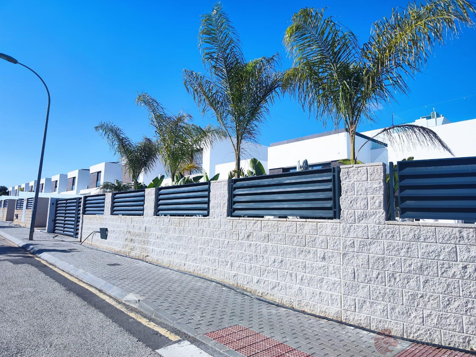 Miete von chalet in
 El Campello
